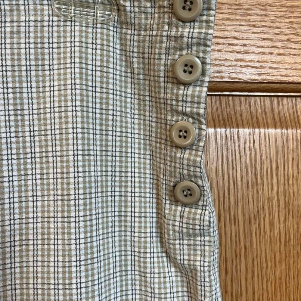 Whitefish Bay Women's Capri Pants Plaid Button Beige Black Cotton Flat Front - Picture 3 of 6